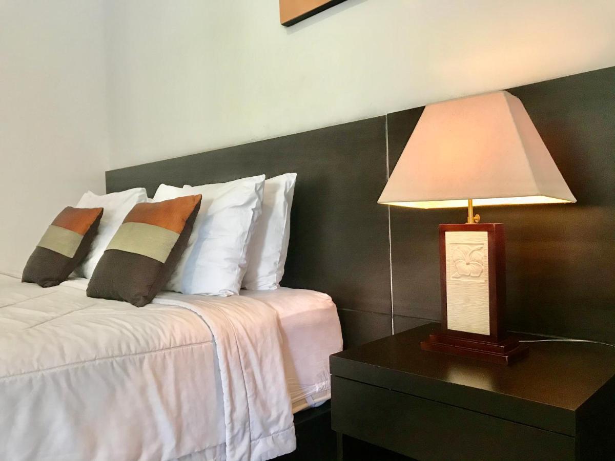 The Celuk Homestay Jimbaran Eksteriør bilde