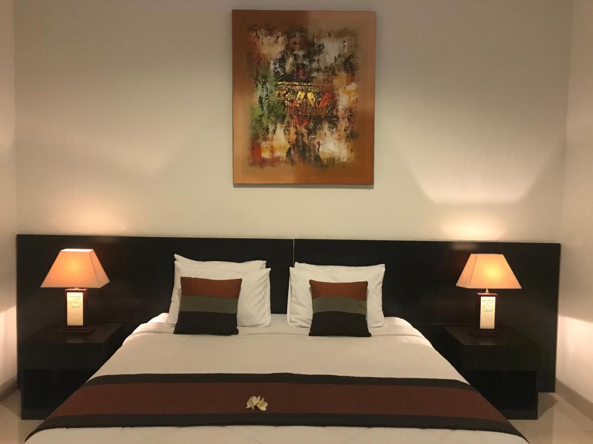 The Celuk Homestay Jimbaran Eksteriør bilde