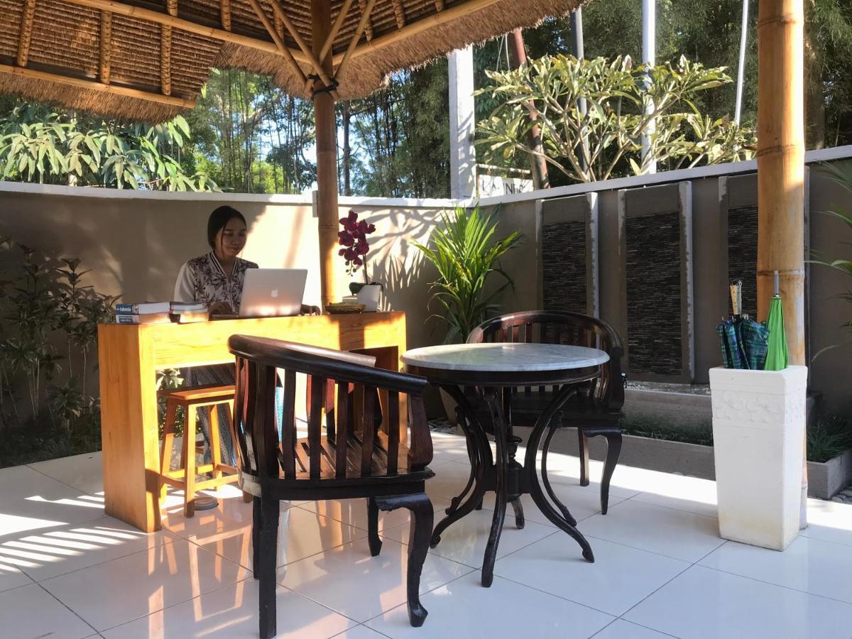 The Celuk Homestay Jimbaran Eksteriør bilde