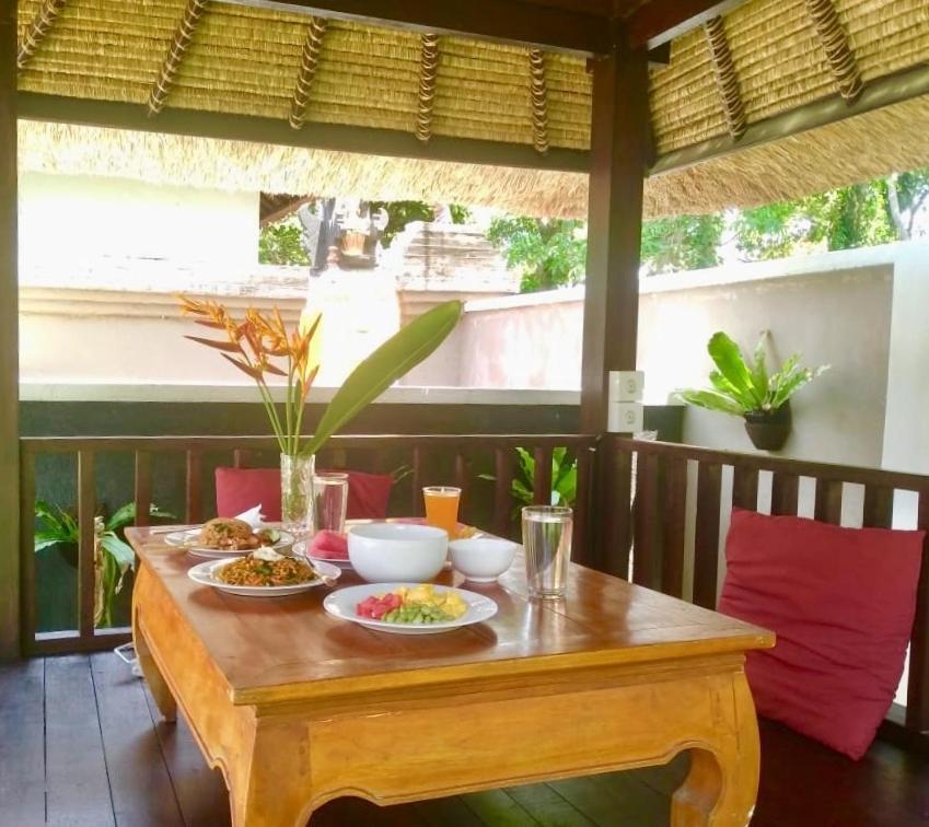 The Celuk Homestay Jimbaran Eksteriør bilde